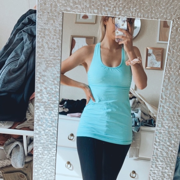 Size 4 lulu tank